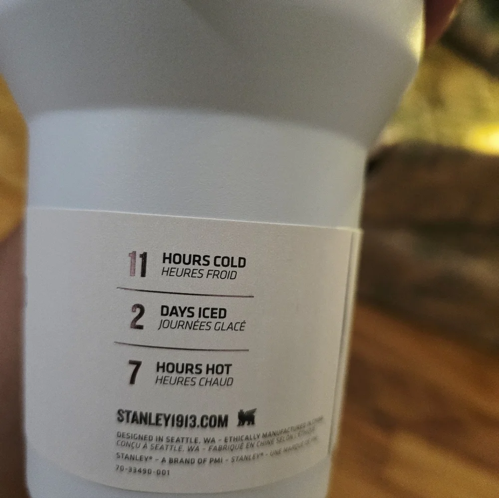 Stanley White Quencher H2.0 Tumbler - Picture 6 of 7